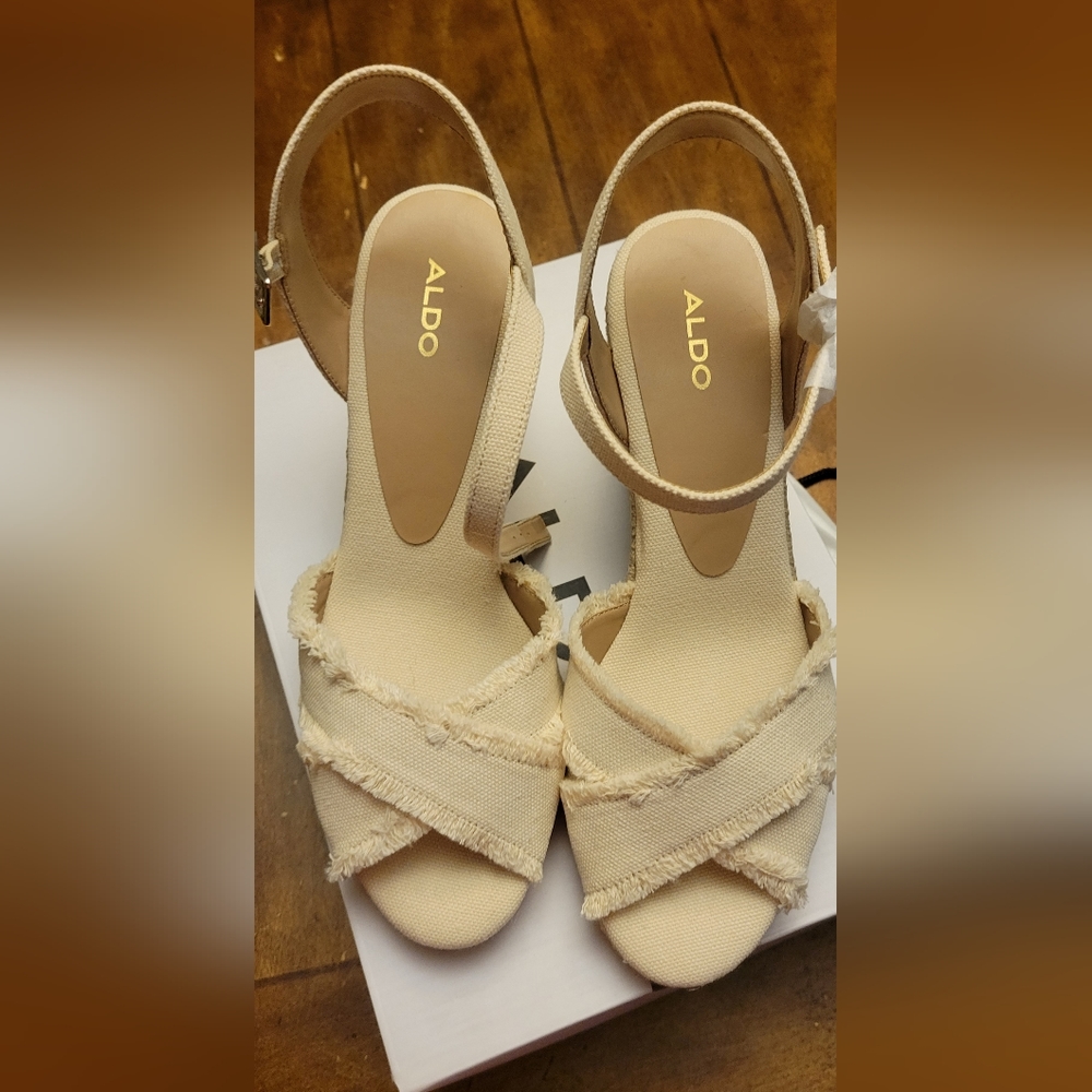 Aldo Wedges